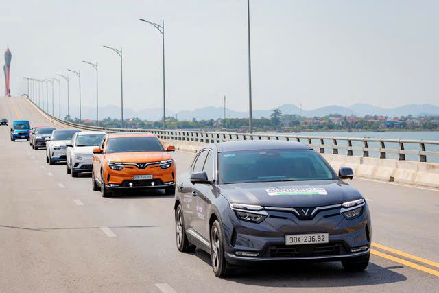 z76843265458358ada5a99cc0e44e6b882237fc07765a4